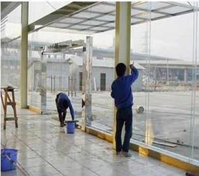 上海保潔公司怎樣保養(yǎng)室內(nèi)門窗