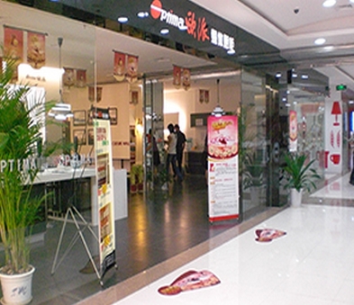 在日常生活中，室內(nèi)門的保養(yǎng)工作尤為重要